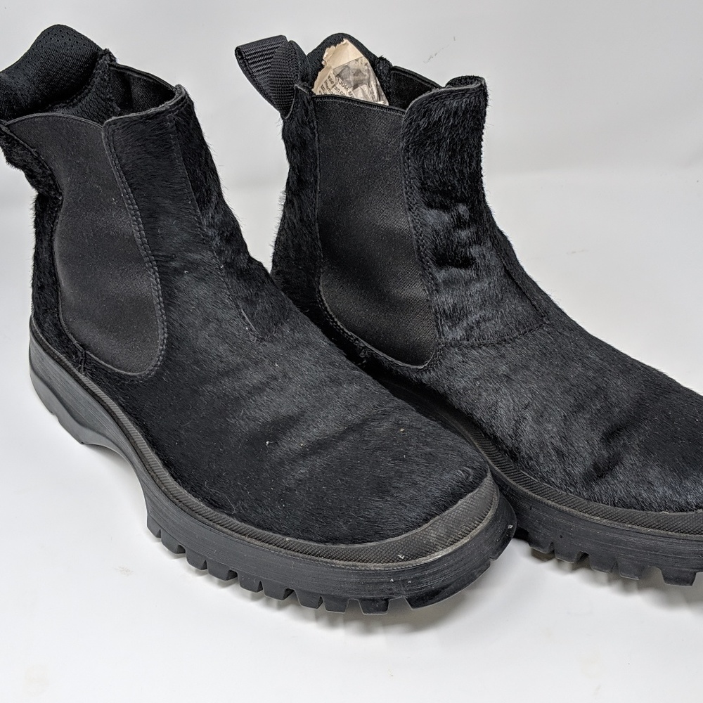 Mens Prada Cow fur Boots Size 7.5 (32 Eu)